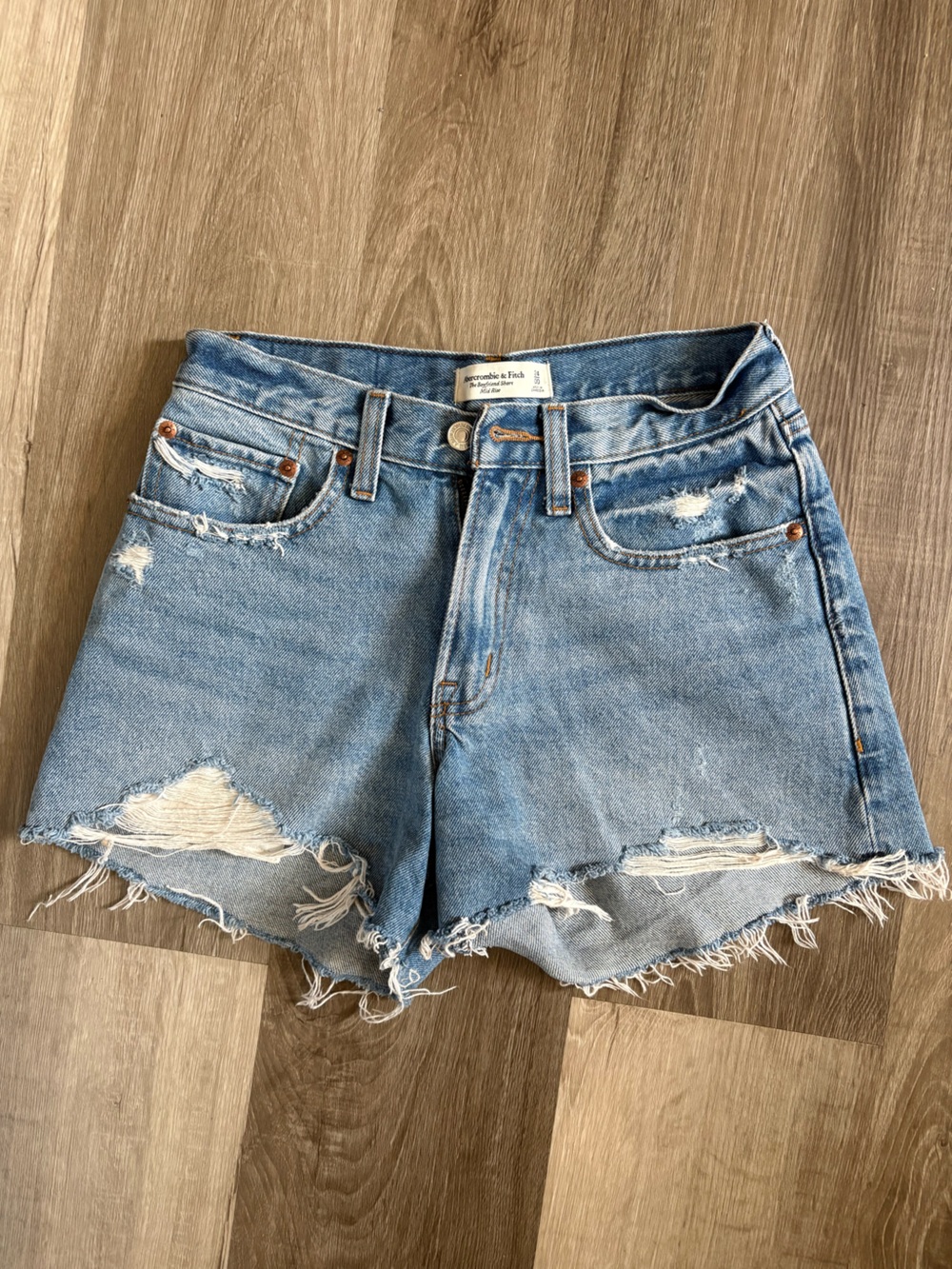 Abercrombie & Fitch light blue denim boyfriend shorts with contrast stitching